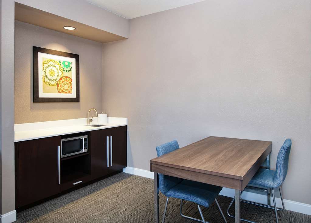 Фото Hampton Inn Phoenix-Airport North