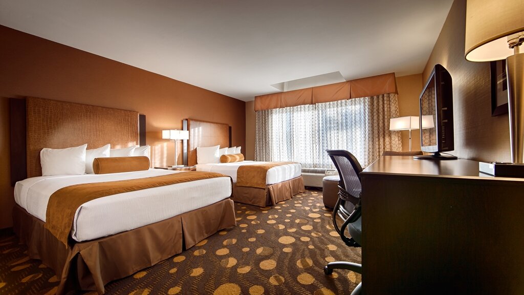Фото Best Western Plus Suites Hotel Coronado Island