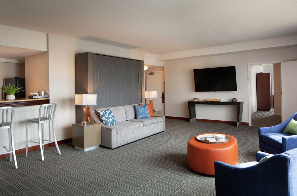 Фото Hilton Philadelphia at Penn's Landing