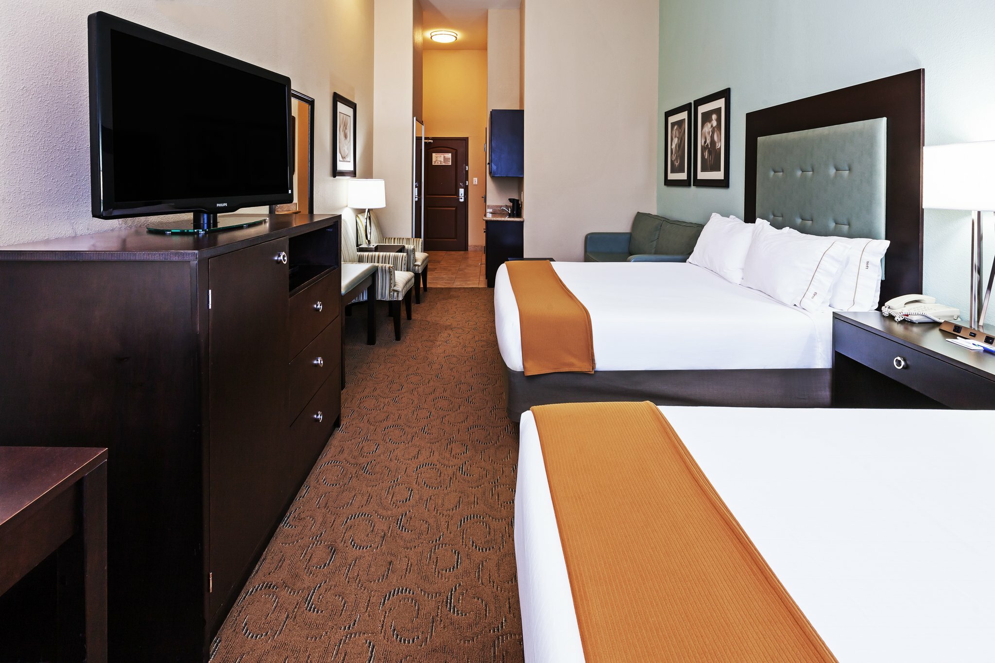 Фото Holiday Inn Express Hotel & Suites Victoria, an Ihg Hotel