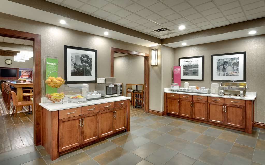 Фото Hampton Inn & Suites Pocatello