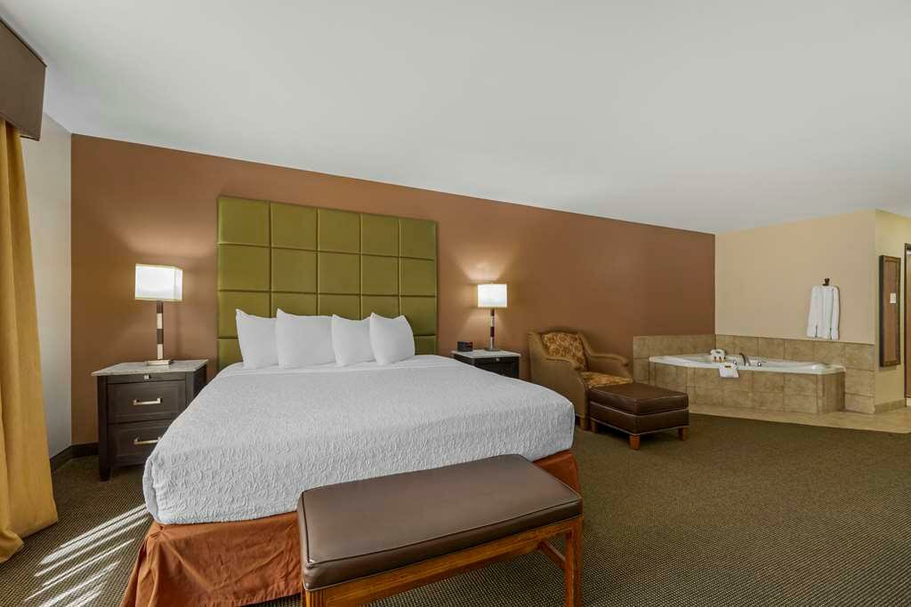 Фото Best Western Plus Country Inn & Suites