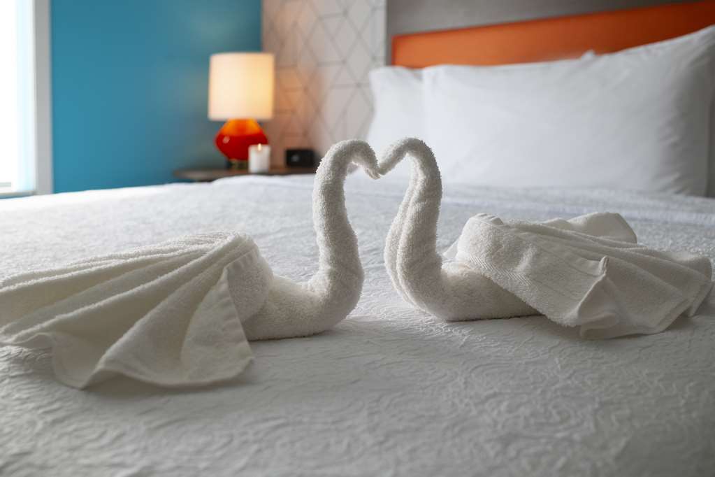 Фото Home2 Suites by Hilton Albuquerque Airport