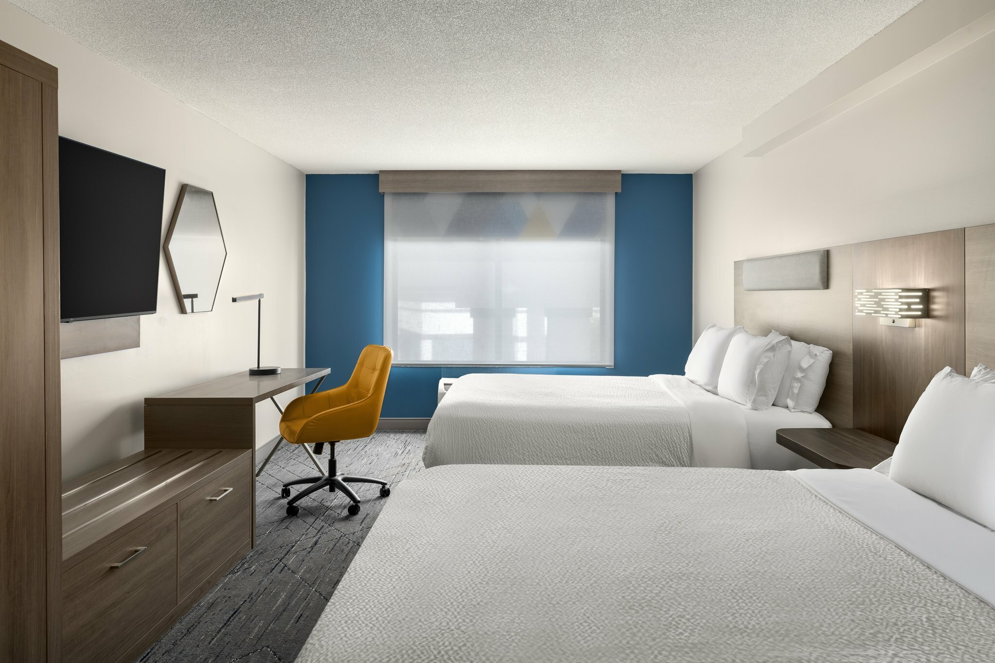 Фото Holiday Inn Express & Suites Brockville