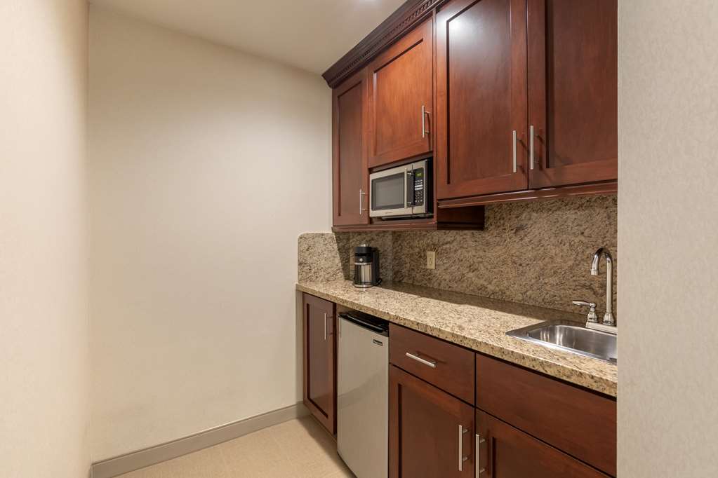 Фото Best Western Plus West Covina Inn