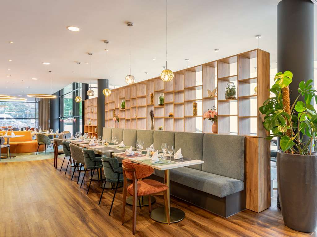 Фото Novotel Hamburg City Alster