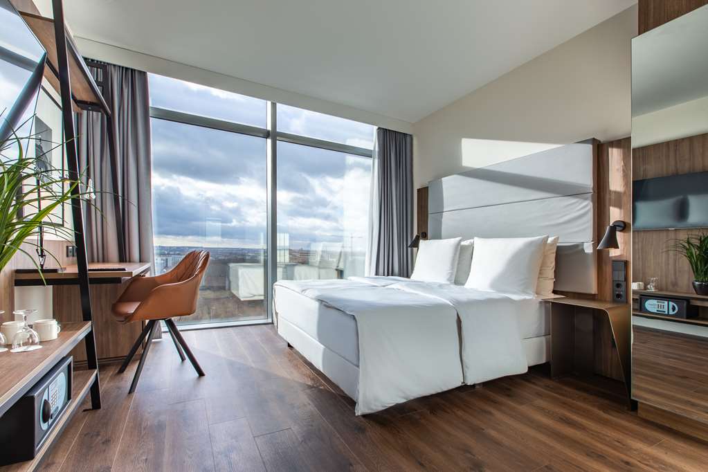 Фото Radisson Blu Hotel, Frankfurt