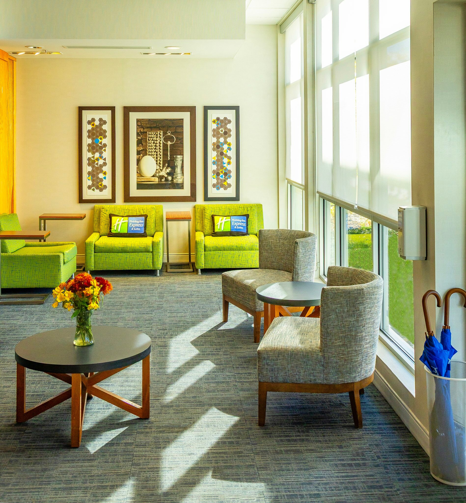 Фото Holiday Inn Express & Suites Toledo West, an Ihg Hotel