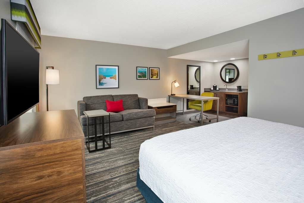 Фото Hampton Inn & Suites – Cape Coral/Fort Myers Area, Fl