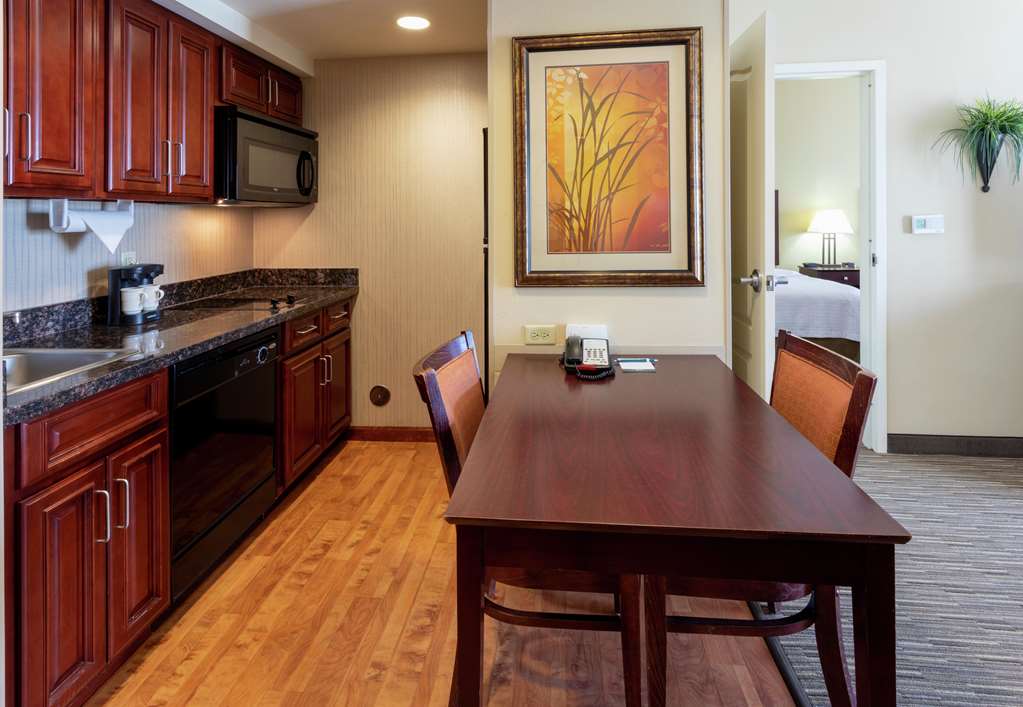 Фото Homewood Suites by Hilton Minneapolis/St. Paul-New Brighton