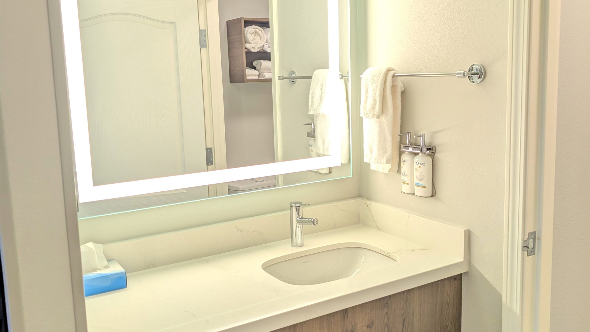 Фото Staybridge Suites Bismarck, an Ihg Hotel