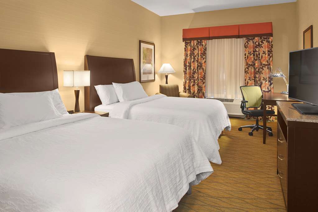 Фото Hilton Garden Inn Akron