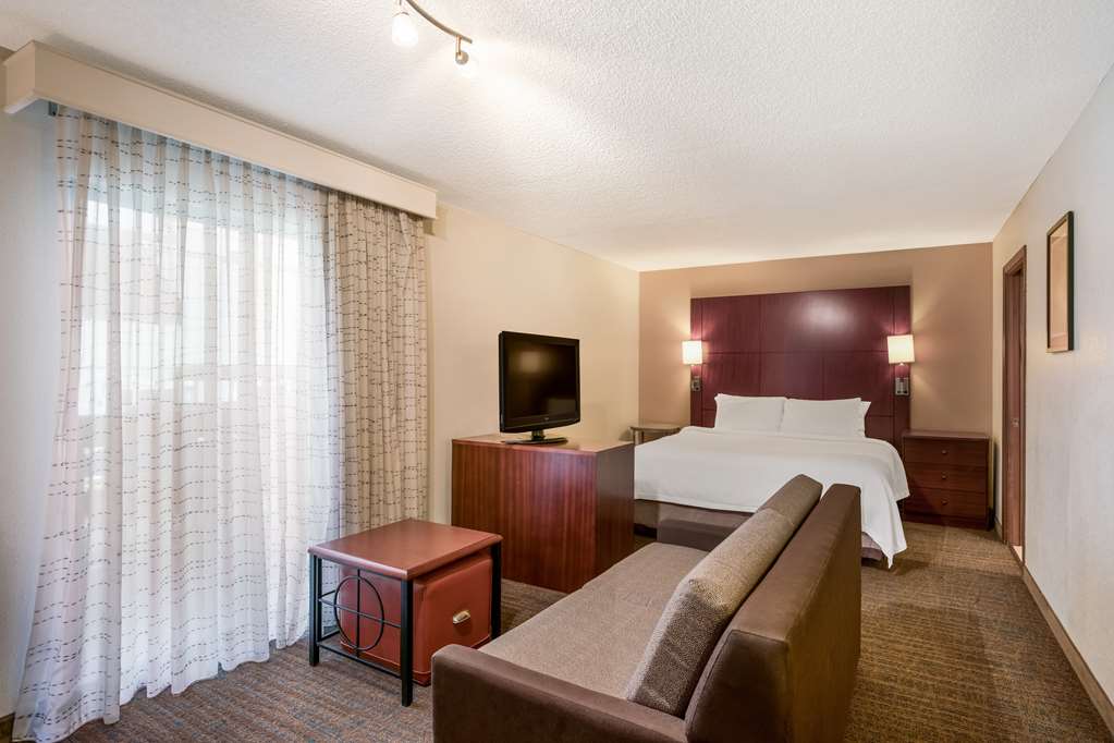 Фото SenS Suites Livermore, SureStay Collection by Best Western