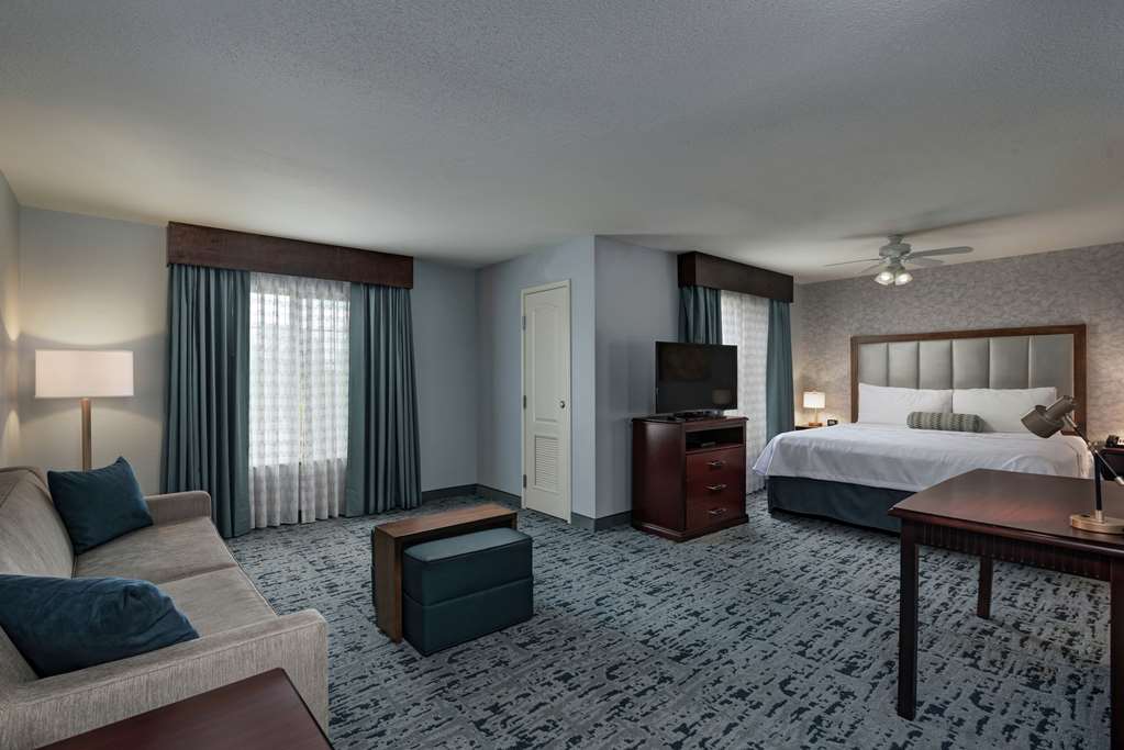 Фото Homewood Suites by Hilton Fort Collins