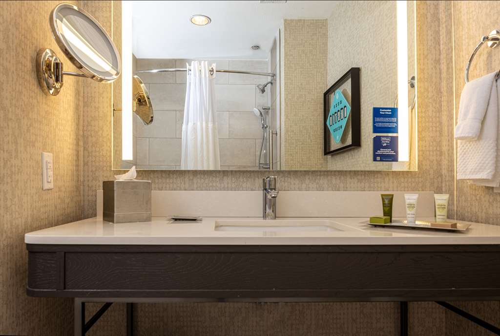 Фото Отель Hilton Austin Airport
