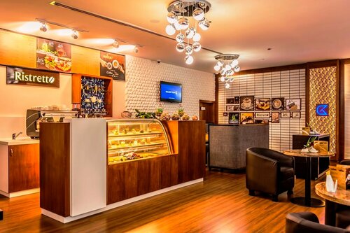Гостиница Golden Tulip Headington Ruwi в Маскате
