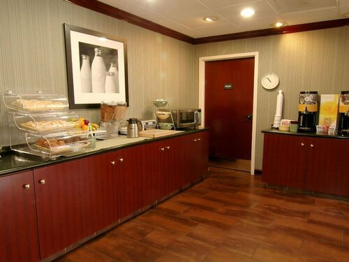 Гостиница Quality Inn & Suites North Little Rock в Литл-Роке