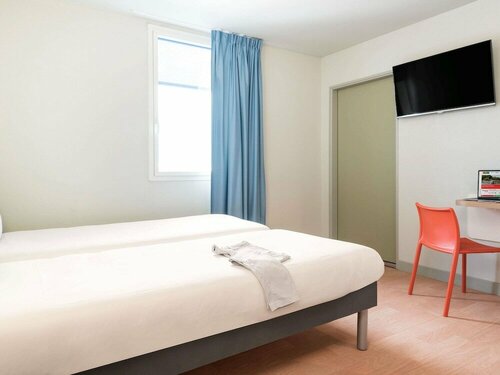 Гостиница Comfort Hotel Bobigny Paris Est в Бобиньях