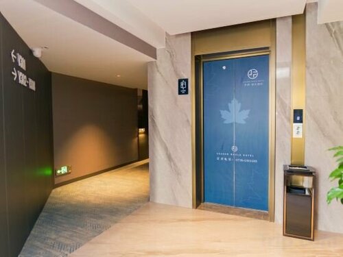 Гостиница Season Hotel в Лоуди