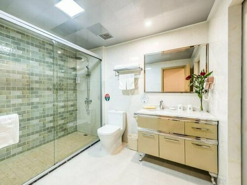 Гостиница GreenTree Inn Wuxi Binhu District Datong Road Zhouxin Hotel в Уси