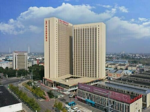 Гостиница Vienna International Hotel в Суцяни
