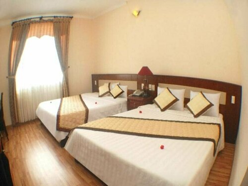Гостиница Hung Vuong Hotel в Куангнгае