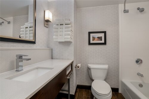 Гостиница Hampton Inn & Suites Rockville Centre в Болдуине