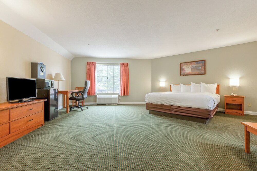 Фото Rodeway Inn San Clemente Beach