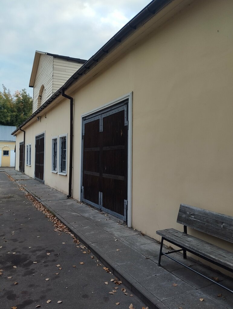 Landmark, attraction Конный двор усадьбы Люблино: здание парадных конюшен, Moscow, photo