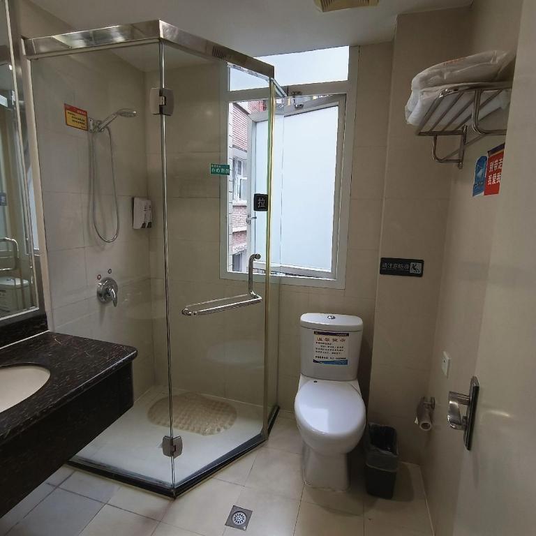 Фото 7Days Inn Chain Hotel Chongqing Wanzhou Gaosuntang Chongbai