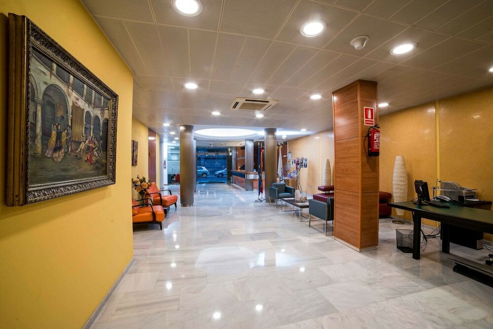 Фото Hotel Serrano