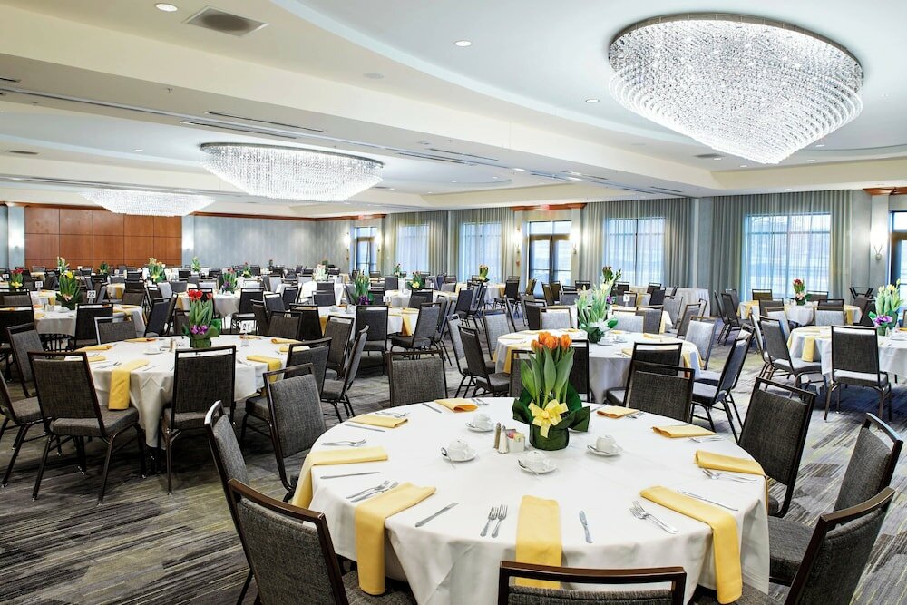 Фото Courtyard by Marriott Hamilton