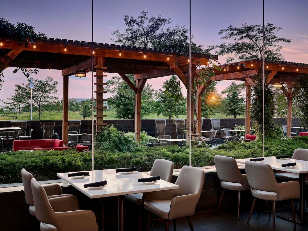 Фото Novotel Toronto Vaughan Centre