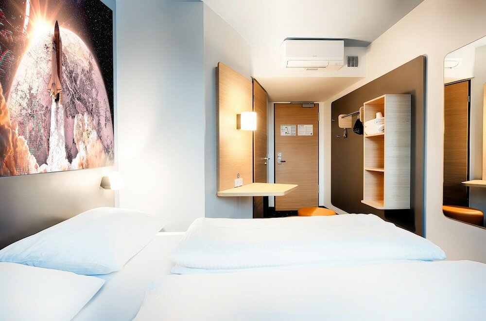 Фото B&b Hotel Bremen-Altstadt