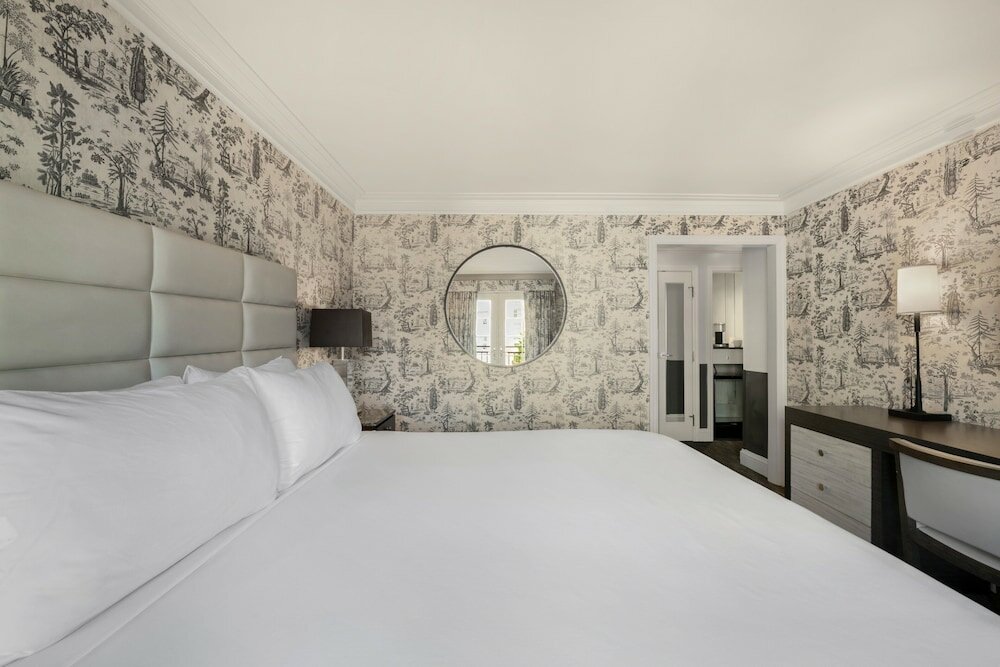Фото The Normandy Hotel