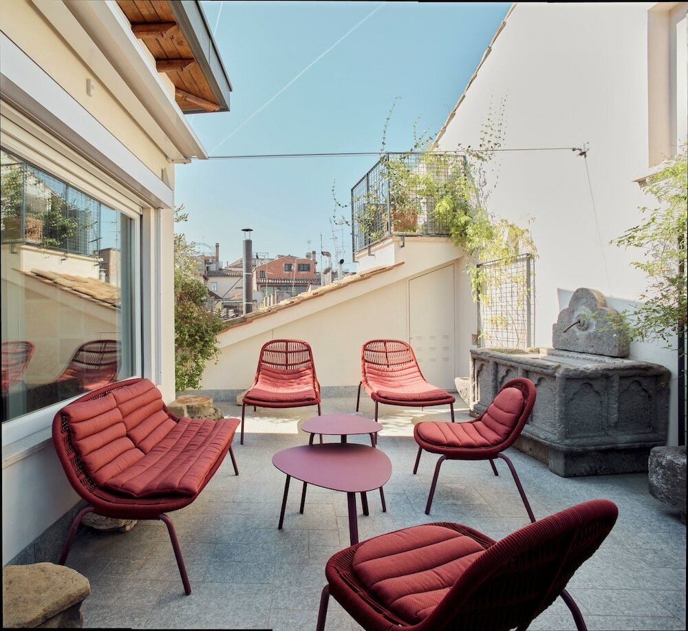 Фото Palazzo delle Pietre Luxury Apartments