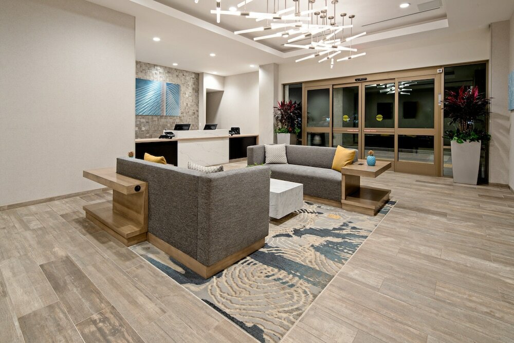 Фото Staybridge Suites Long Beach Airport, an Ihg Hotel