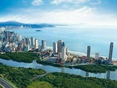 Внешний вид отеля Hotel Bella Camboriú в Балнеário-Камбориу, фото 2