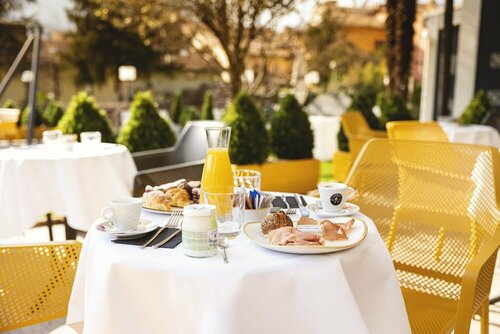 Гостиница Hi Hotel - Wellness & SPA в Тренто