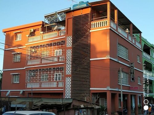 Гостиница Hôtel Golden House в Анциранане
