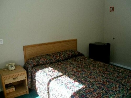 Гостиница Hyland Inn Long Beach в Лонг-Бич