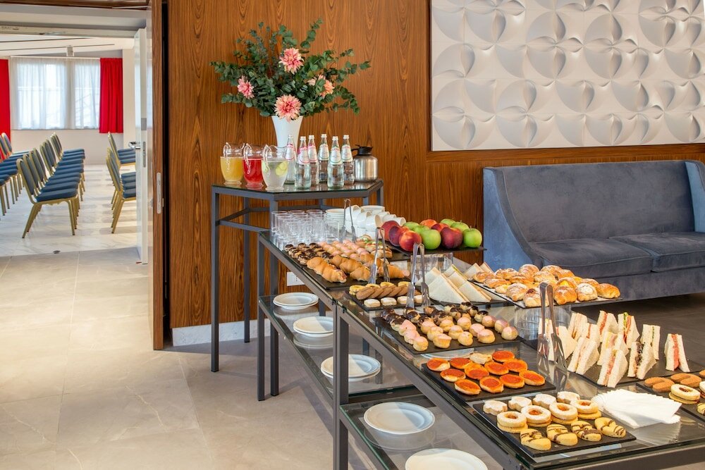 Фото Hotel American Palace Eur