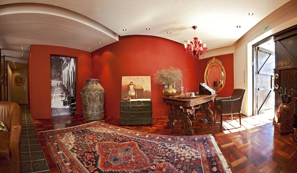 Фото Rouge on Rose Boutique Hotel