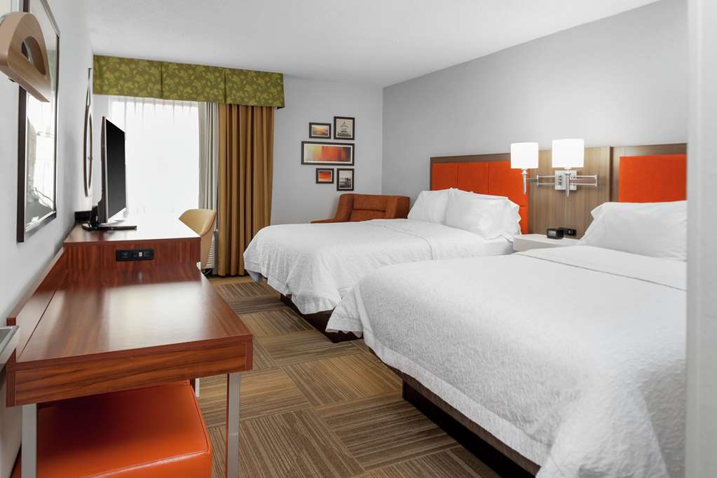 Фото Hampton Inn Miami Dadeland