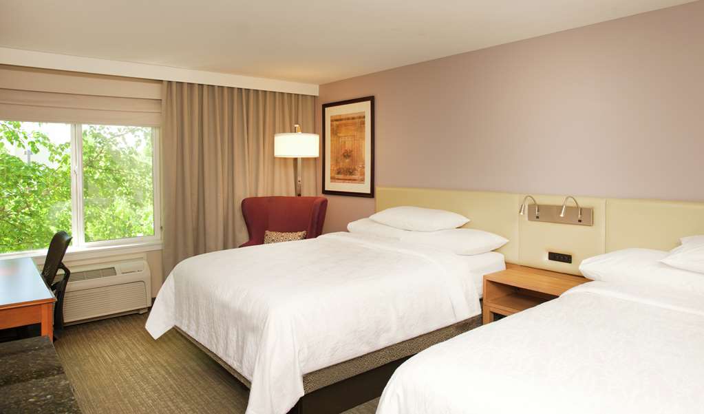 Фото Hilton Garden Inn Seattle/Renton