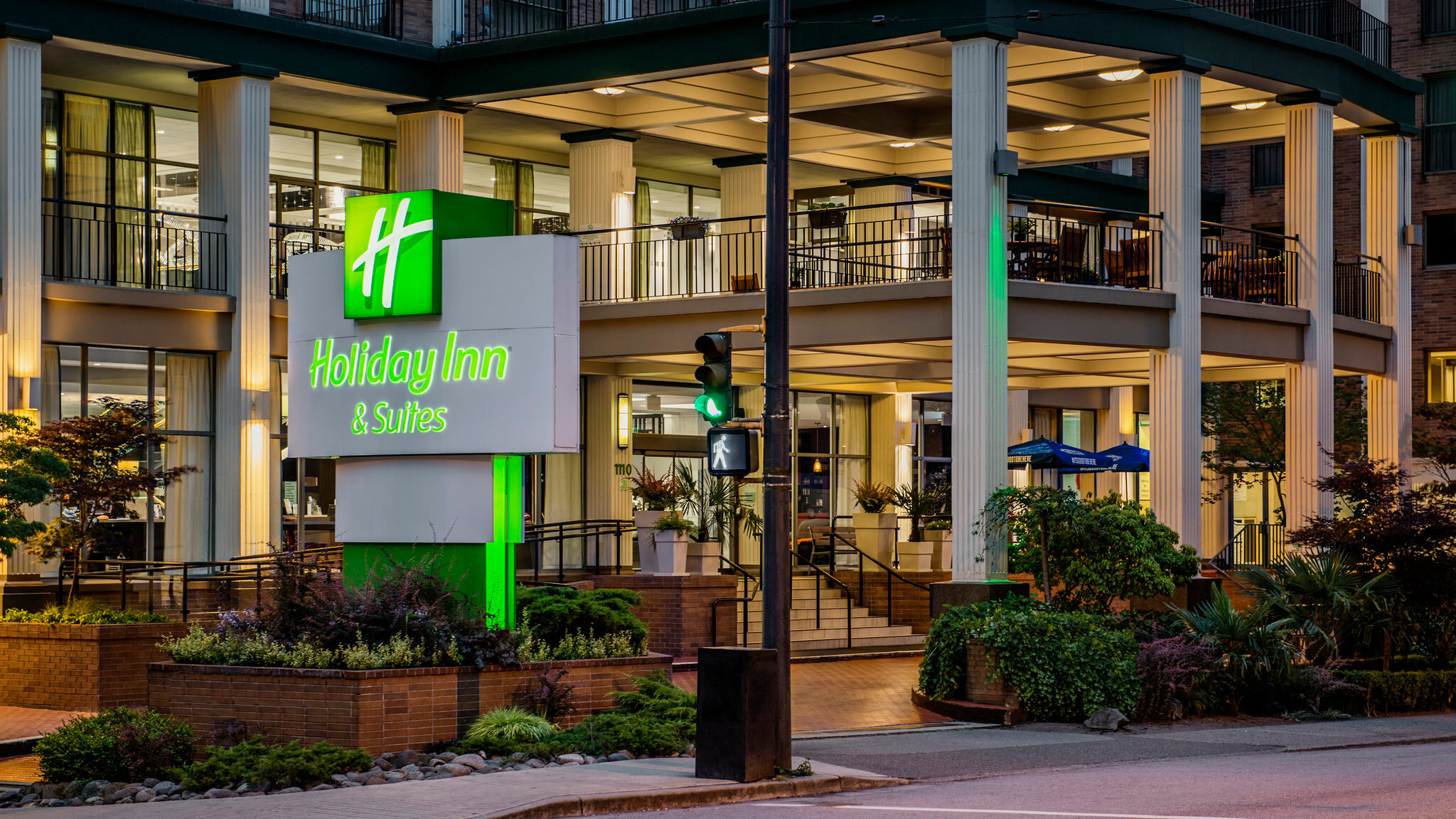 Фото Holiday Inn Hotel & Suites Vancouver Downtown, an Ihg Hotel