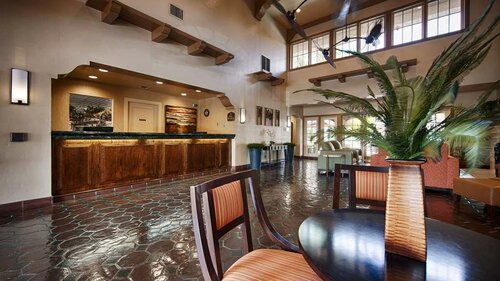 Гостиница Best Western San Dimas Hotel & Suites в Помоне