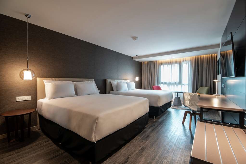 Фото Soro Montevideo, Curio Collection by Hilton