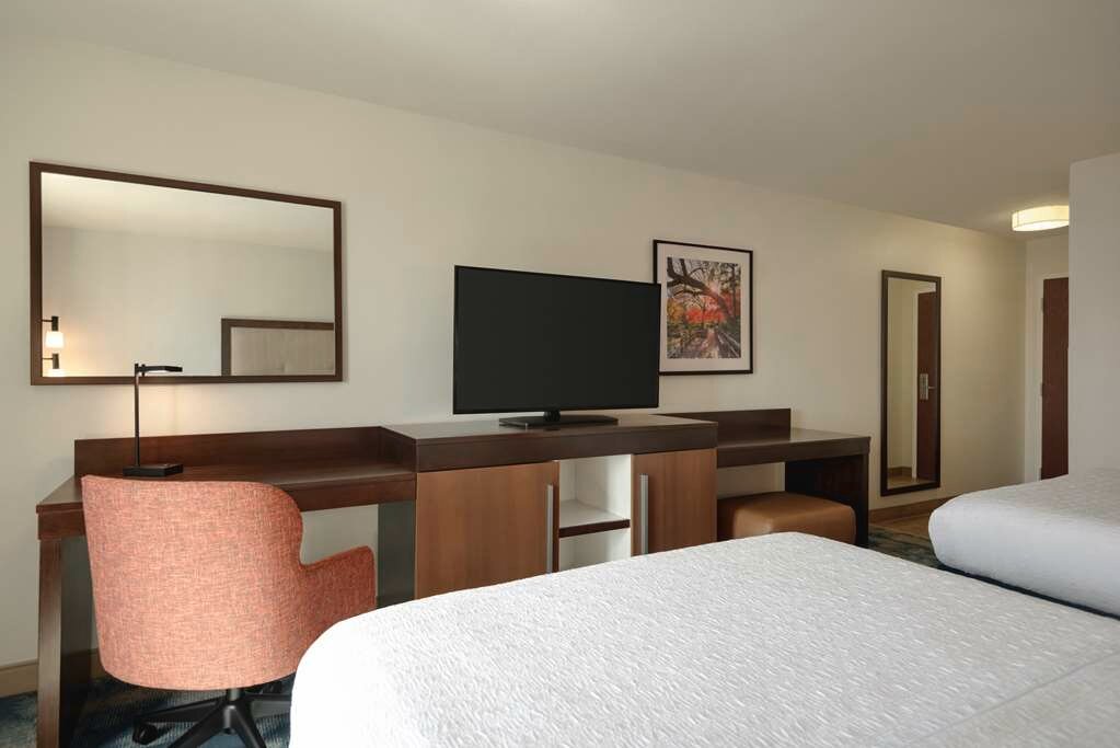 Фото Hampton Inn & Suites San Marcos