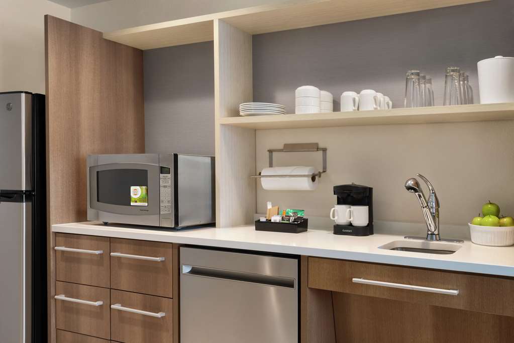 Фото Home2 Suites by Hilton Overland Park